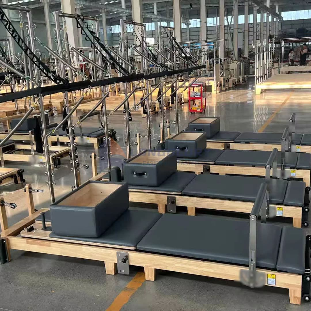 अर्ध्या टॉवरसह ओक पिलेट्स सुधारक